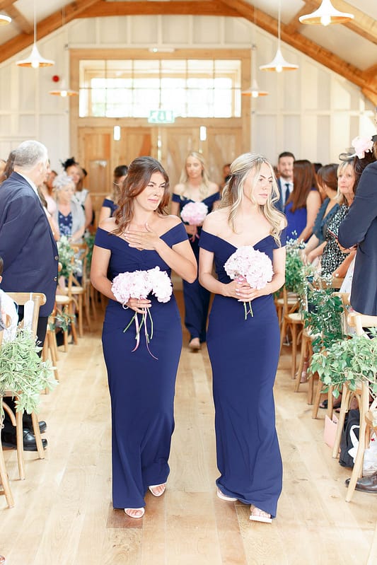 Image by <a class="text-p3" href="http://www.whitestagweddings.com" target="_blank">White Stag Wedding Photography</a>.