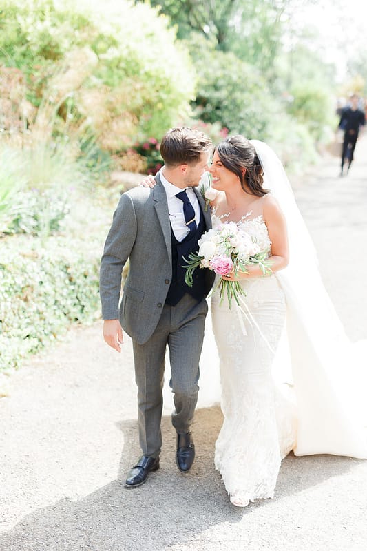 Image by <a class="text-p3" href="http://www.whitestagweddings.com" target="_blank">White Stag Wedding Photography</a>.