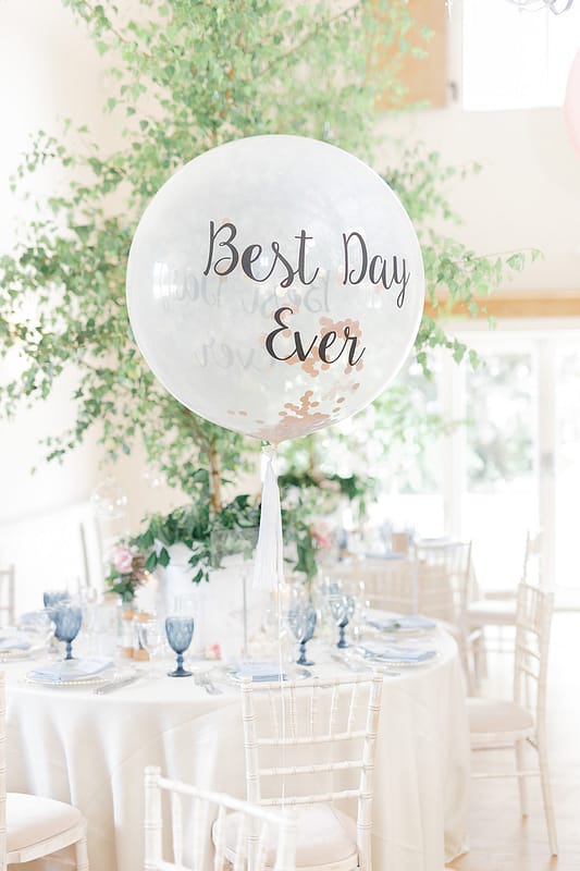 Image by <a class="text-p3" href="http://www.whitestagweddings.com" target="_blank">White Stag Wedding Photography</a>.