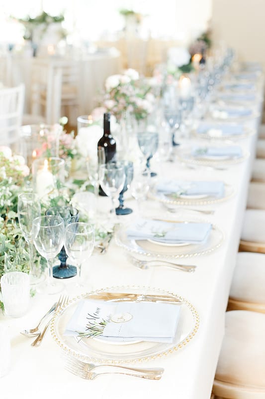 Image by <a class="text-p3" href="http://www.whitestagweddings.com" target="_blank">White Stag Wedding Photography</a>.