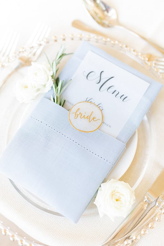 Image by <a class="text-p3" href="http://www.whitestagweddings.com" target="_blank">White Stag Wedding Photography</a>.
