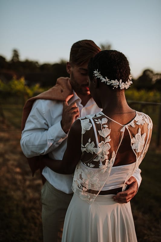 Image by <a class="text-p3" href="https://www.lauramarthaphotography.com" target="_blank">Laura Martha Photography</a>.