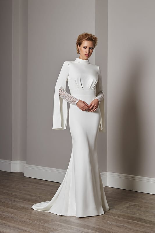 Image courtesy of <a class="text-p3" href="https://sassiholford.com" target="_blank">Sassi Holford</a>.