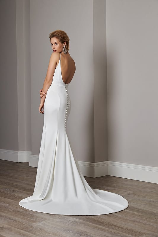 Image courtesy of <a class="text-p3" href="https://sassiholford.com" target="_blank">Sassi Holford</a>.