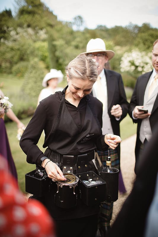 Image by <a class="text-p3" href="https://www.emmahare.com" target="_blank">Emma Hare Photography</a>.