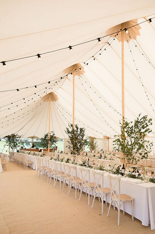 Image by <a class="text-p3" href="https://www.emmahare.com" target="_blank">Emma Hare Photography</a>.