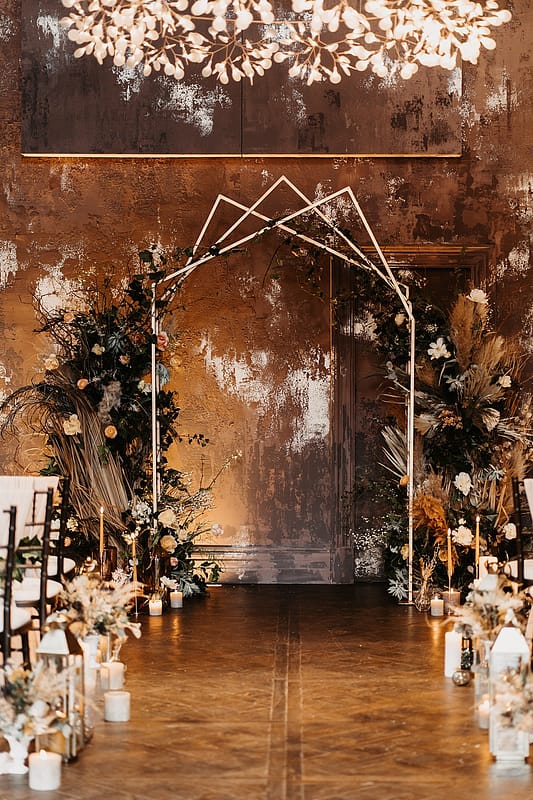 Image by <a class="text-p3" href="https://www.charlottenelsonphotography.co.uk" target="_blank">Charlotte Nelson Photography</a>.