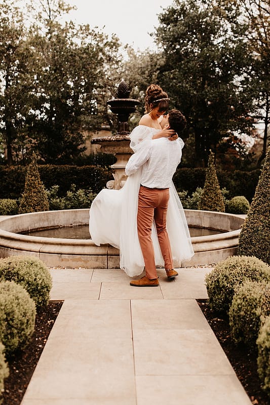 Image by <a class="text-p3" href="https://www.charlottenelsonphotography.co.uk" target="_blank">Charlotte Nelson Photography</a>.