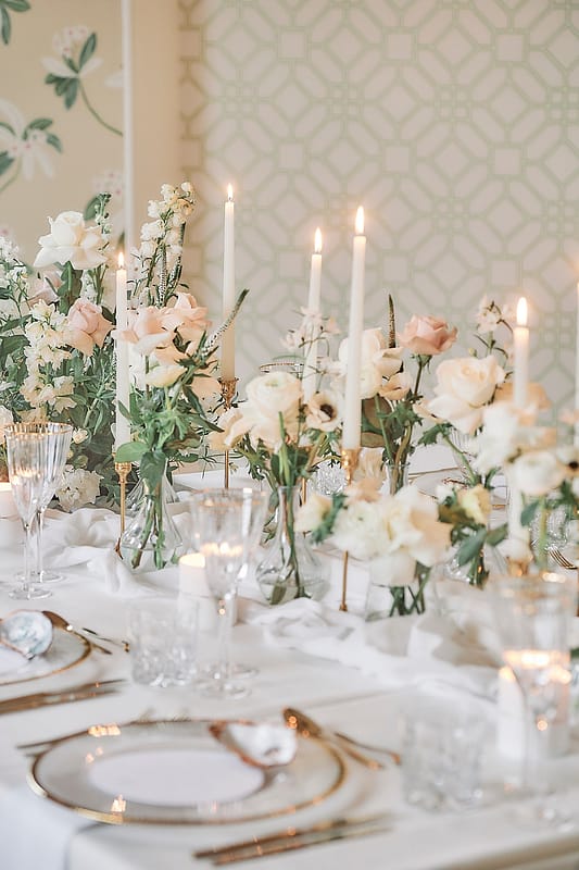 Image by <a class="text-p3" href="http://www.stuartwoodweddings.com" target="_blank">Stuart Wood Weddings</a>.
