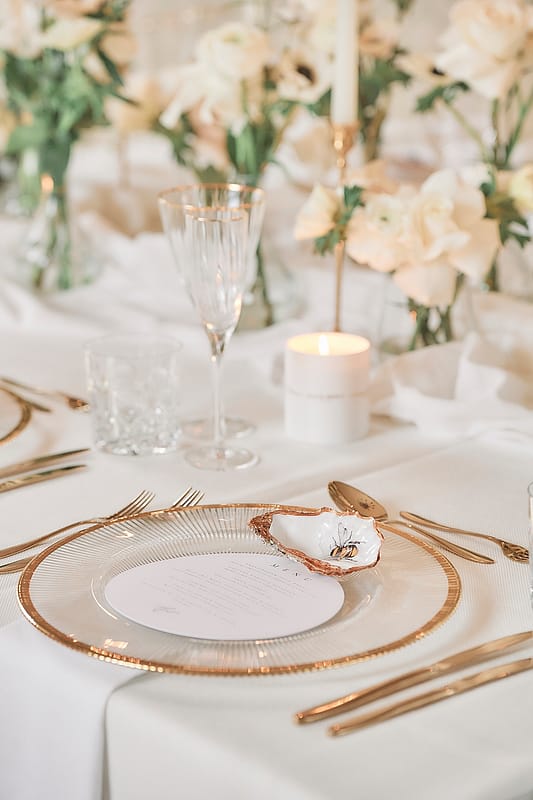Image by <a class="text-p3" href="http://www.stuartwoodweddings.com" target="_blank">Stuart Wood Weddings</a>.