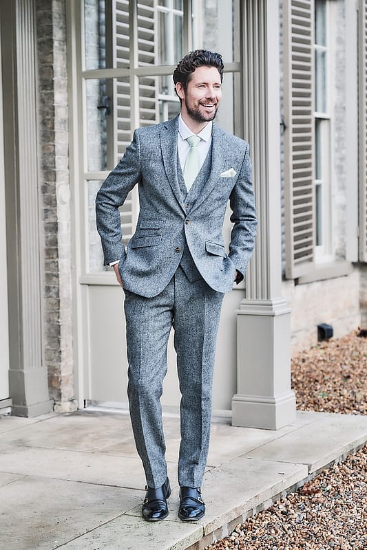 Image by <a class="text-p3" href="http://www.stuartwoodweddings.com" target="_blank">Stuart Wood Weddings</a>.