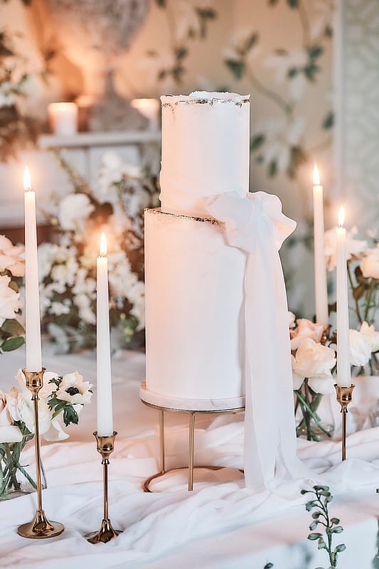 Image by <a class="text-p3" href="http://www.stuartwoodweddings.com" target="_blank">Stuart Wood Weddings</a>.