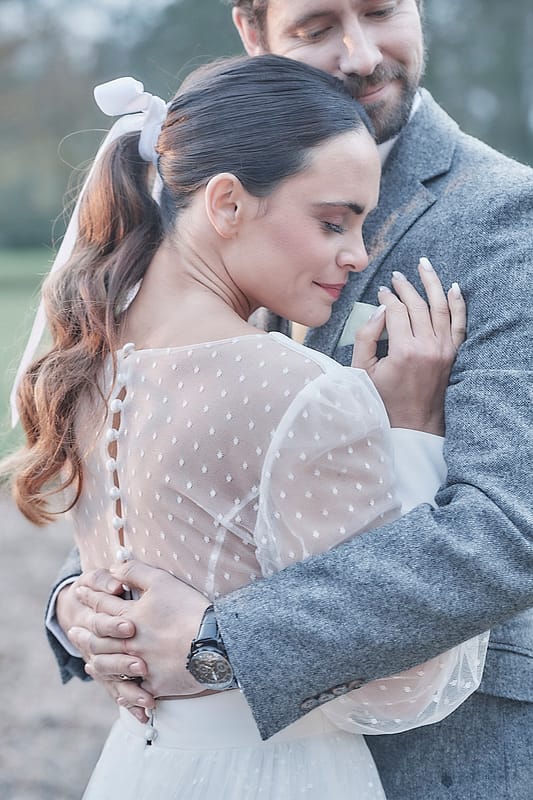 Image by <a class="text-p3" href="http://www.stuartwoodweddings.com" target="_blank">Stuart Wood Weddings</a>.