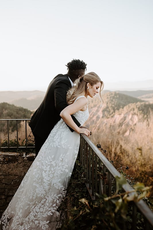 Image by <a class="text-p3" href="https://sierrakatrina.com" target="_blank">Sierra Katrina Photography</a>.