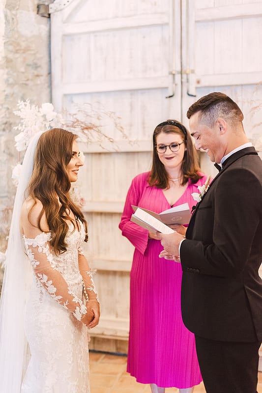 Image by <a class="text-p3" href="http://christinasarah.com" target="_blank">Christina Sarah Photography</a>.