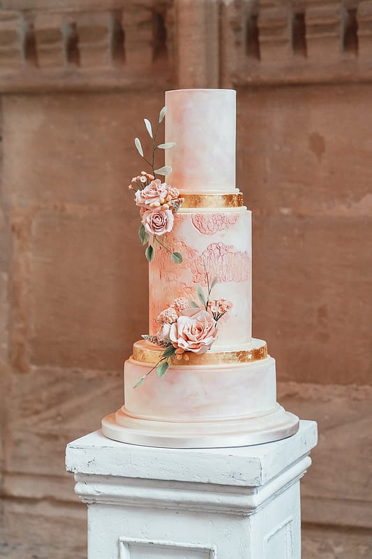 Image by <a class="text-p3" href="https://suzyelizabethphotography.co.uk" target="_blank">Suzy Elizabeth Photography</a>.