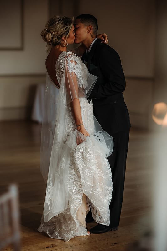 Image by <a class="text-p3" href="https://www.estherlouisetriffittphotography.com" target="_blank">Esther Louise Triffitt Photography</a>.