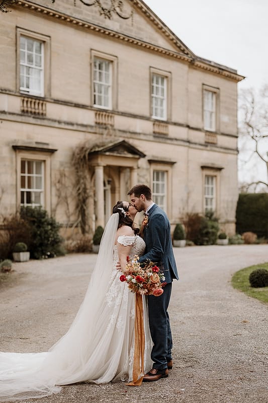 Image by <a class="text-p3" href="https://www.freyaraby.co.uk" target="_blank">Freya Raby Photography</a>.