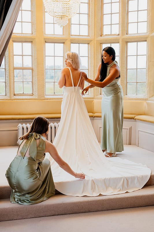 Image by <a class="text-p3" href="https://www.jennakathleen.com" target="_blank">Jenna Kathleen Photography</a>.
