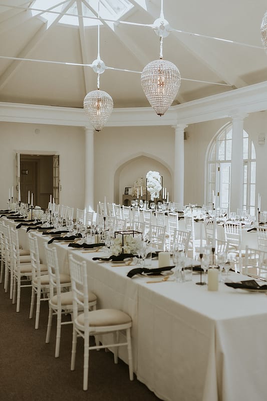 Image by <a class="text-p3" href="https://lauradeanphotography.com" target="_blank">Laura Dean Photography</a>.