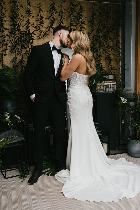 Image by <a class="text-p3" href="http://www.ruby-roux.com" target="_blank">Ruby Roux Photography</a>.