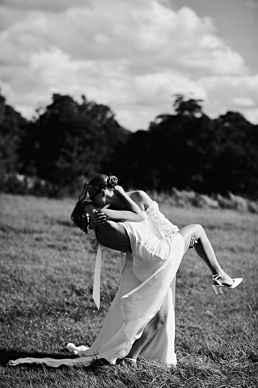 Image by <a class="text-p3" href="https://www.leoweddings.com" target="_blank">Leo Weddings</a>.