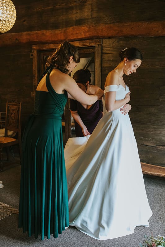 Image by <a class="text-p3" href="https://www.oliviawhittakerphotography.co.uk" target="_blank">Olivia Whittaker Photography</a>.