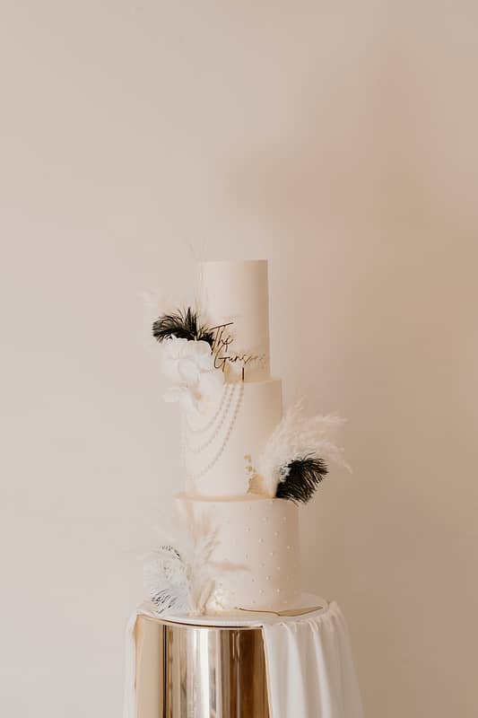 Image by <a class="text-p3" href="https://www.danilouisephotography.com/" target="_blank">Dani Louise Photography</a>.