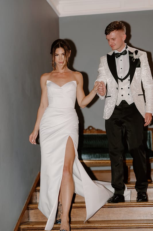 Image by <a class="text-p3" href="https://www.danilouisephotography.com/" target="_blank">Dani Louise Photography</a>.