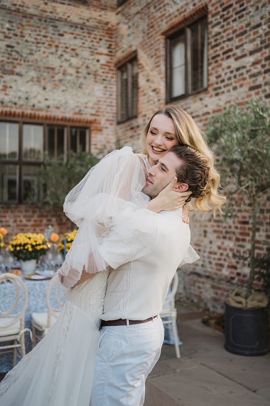 Image by <a class="text-p3" href="https://emilytylerphotography.com" target="_blank">Emily Tyler Photography</a>.