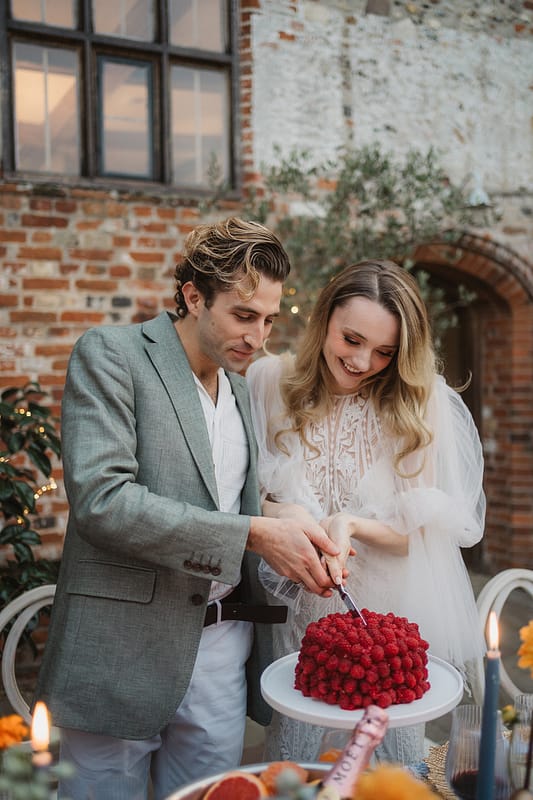 Image by <a class="text-p3" href="https://emilytylerphotography.com" target="_blank">Emily Tyler Photography</a>.