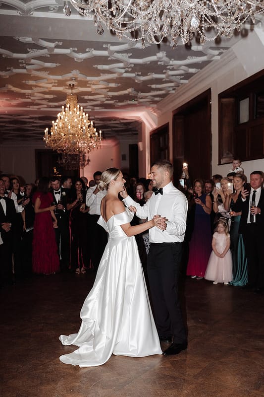 Image by <a class="text-p3" href="https://www.lucyhenzellphotography.co.uk" target="_blank">Lucy Henzell Photography</a>.