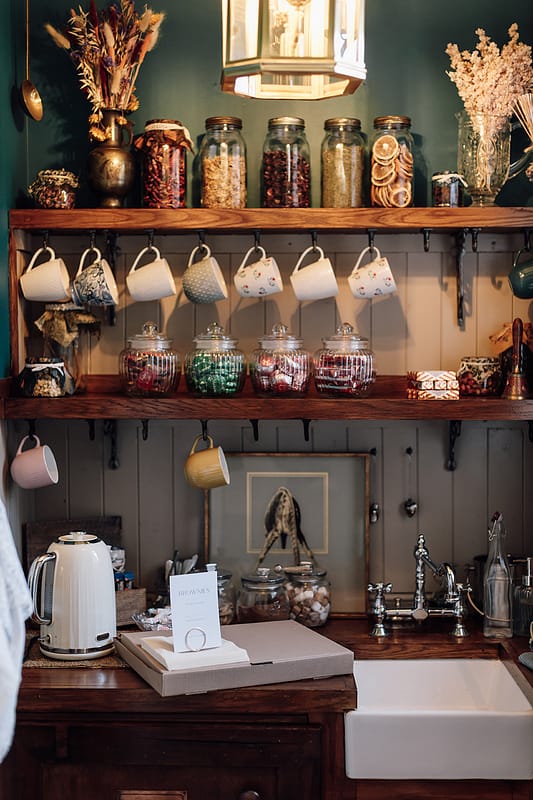 Image by <a class="text-p3" href="https://www.carlawhittingham.co.uk" target="_blank">Carla Whittingham Photography</a>.