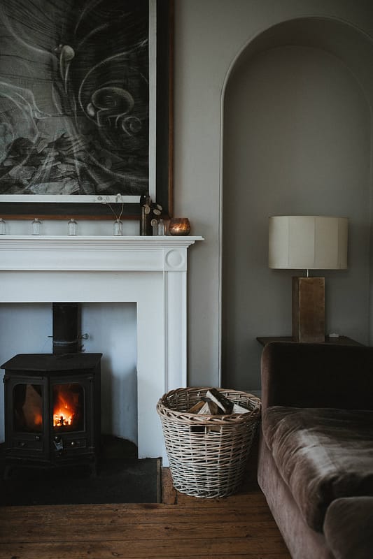 Image by <a class="text-p3" href="https://ashpowell.com" target="_blank">Ash Powell Photography</a>.