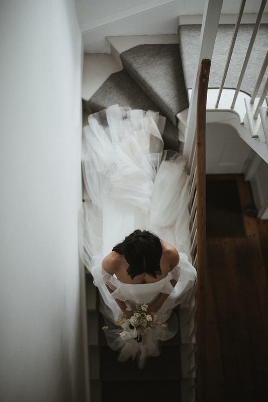 Image by <a class="text-p3" href="https://ashpowell.com" target="_blank">Ash Powell Photography</a>.