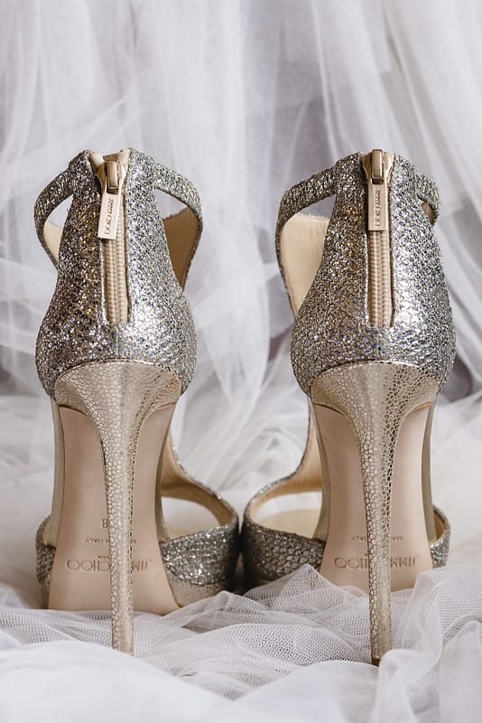 Image by <a class="text-p3" href="http://www.weddingsbynicolaandglen.com" target="_blank">www.weddingsbynicolaandglen.com</a>.