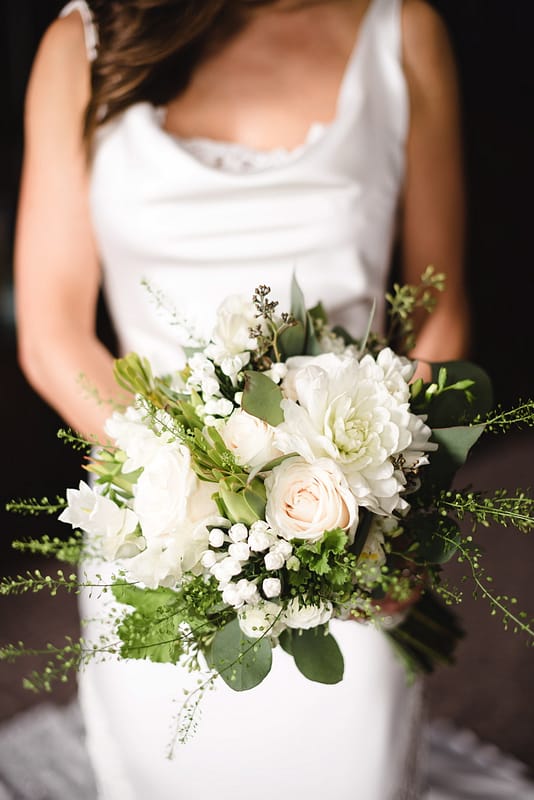 Image by <a class="text-p3" href="http://www.weddingsbynicolaandglen.com" target="_blank">www.weddingsbynicolaandglen.com</a>.
