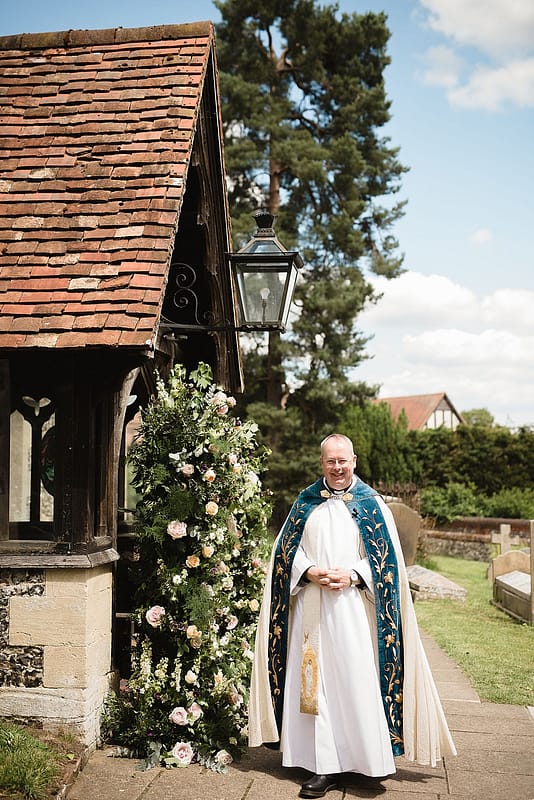 Image by <a class="text-p3" href="https://www.emmahare.com" target="_blank">Emma Hare Photography</a>.