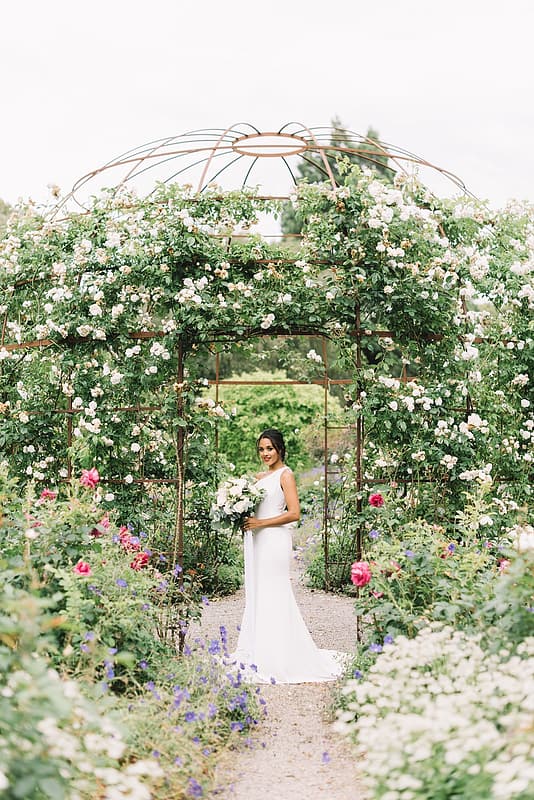 Image by <a class="text-p3" href="https://www.luciewatsonphotography.com" target="_blank">Lucie Watson Photography</a>.