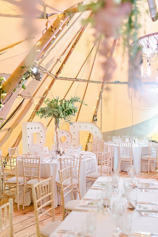 Image by <a class="text-p3" href="http://sarahjaneethan.co.uk" target="_blank">Sarah-Jane Ethan Photography</a>.