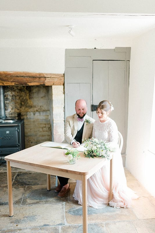 Image by <a class="text-p3" href="http://sarahjaneethan.co.uk" target="_blank">Sarah-Jane Ethan Photography</a>.