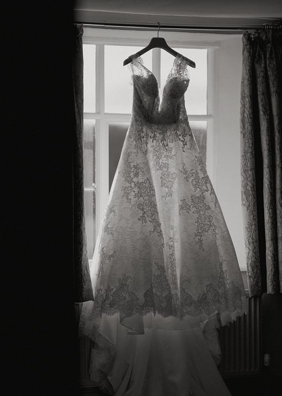 Image by <a class="text-p3" href="https://www.eddtaylorweddings.co.uk" target="_blank">Edd Taylor Weddings</a>.