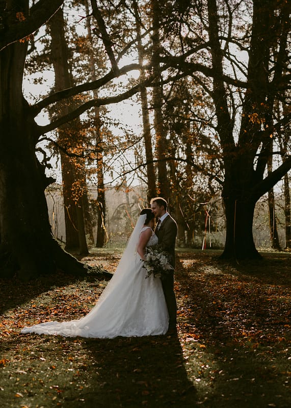 Image by <a class="text-p3" href="https://www.eddtaylorweddings.co.uk" target="_blank">Edd Taylor Weddings</a>.