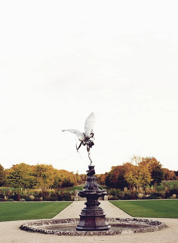 Image by <a class="text-p3" href="http://taylorandporter.co.uk" target="_blank">Taylor & Porter Photography</a>.