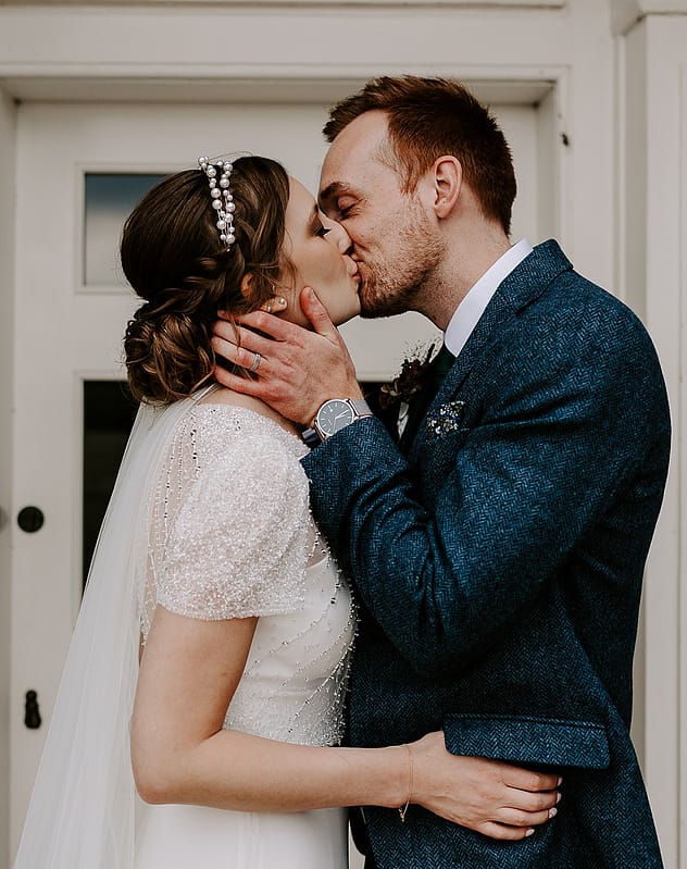 Image by <a class="text-p3" href="https://www.beckytranter.com" target="_blank">Becky Tranter Photography</a>.