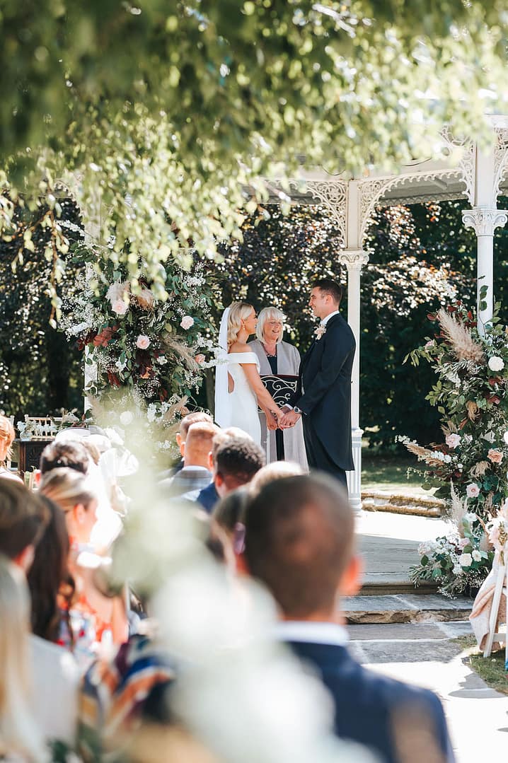 Image by <a class="text-p3" href="https://pearbearphotography.com" target="_blank">Pear & Bear Photography.</a>