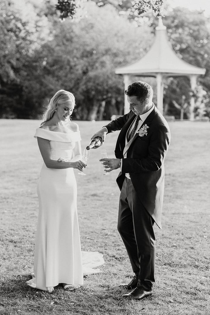 Image by <a class="text-p3" href="https://pearbearphotography.com" target="_blank">Pear & Bear Photography.</a>