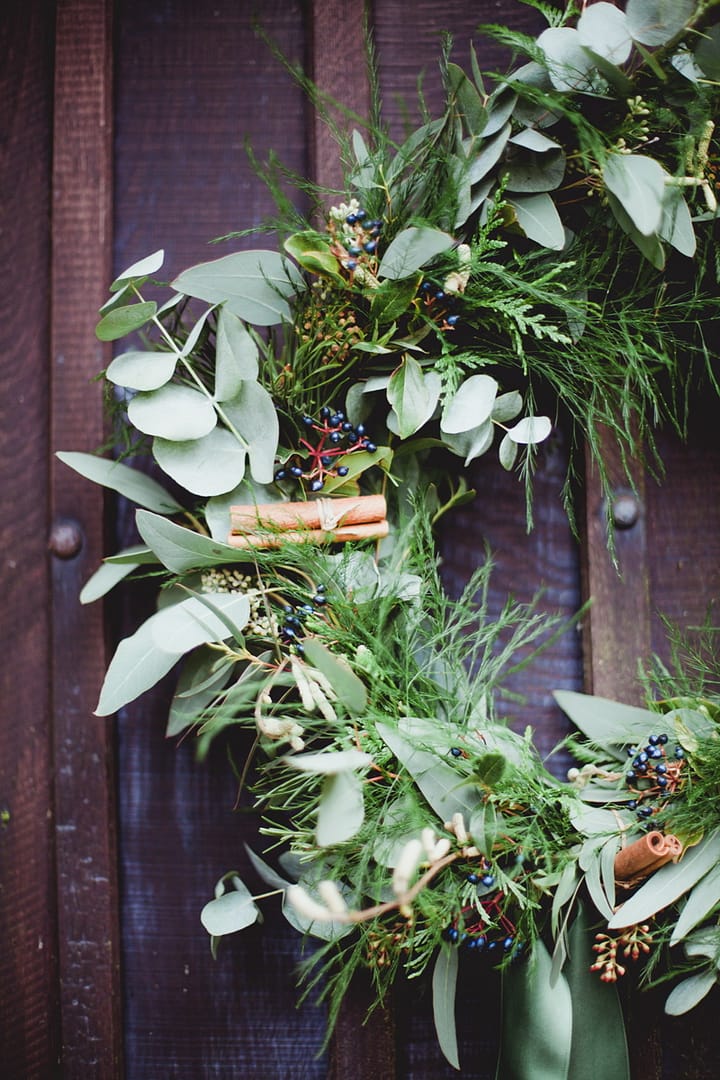 christmas-wreath-diy-flowers-by-breige-sandon-hall-wedding-venue-coco-wedding-venues-jade-osborne-photography-62