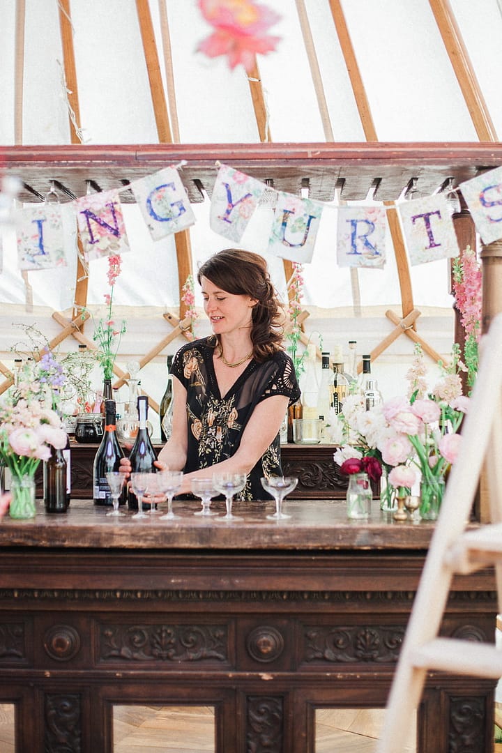 wedding-yurt-alternative-bar-ideas-xander-and-thea-fine-art-wedding-photography-3