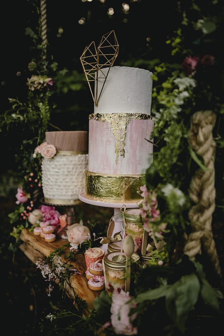 Image by <a class="text-p3" href="http://benjaminmathers.co.uk" target="_blank">Benjamin Mathers Photography</a>.